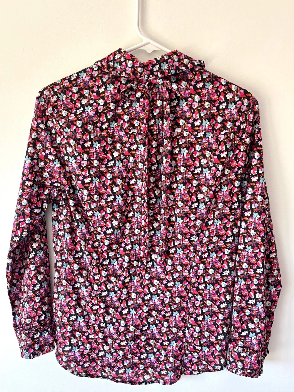 J. Crew Liberty Floral Print Sarah Button Down Front Neck Tie Preppy Black Pink - Picture 10 of 12